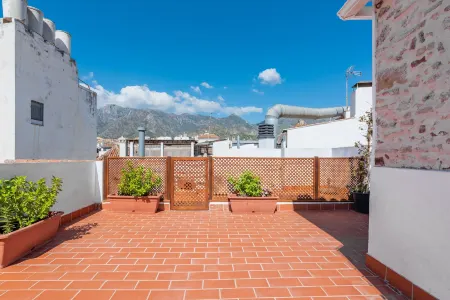 Dreams of Marbella Old Town Отели рядом с достопримечательностью «Lagoland Mountain Lake Center»