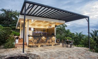 Sunset Palm Lodge
