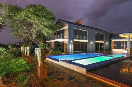 Naka Luxury Safari Lodge