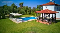 Friday Mood - Villas