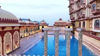 Umaid Haveli-A Heritage Style Hotel & Resort - Pools
