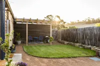 Daisy Bank Cottages Hotels near Tasting House - Coal River Valley Wine Tours