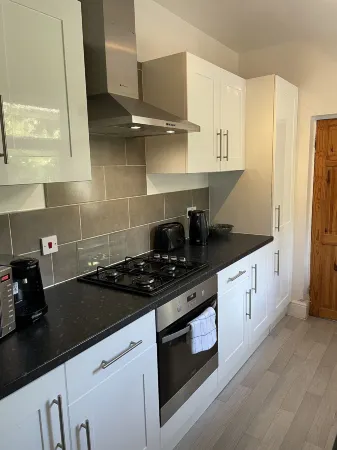 18 Horner Street Отели рядом с достопримечательностью «The Web Adventure Park»