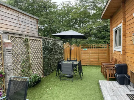 Immaculate Cabin 5 Mins to Inverness Dogs Welcome Отели рядом со станцией Вокзал "Инвернесс"