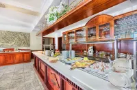 Hotel Villa Bacchus - breakfast