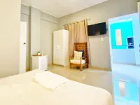 โรงแรมกรีนโอเอซิส โรงแรมในลาโรมานา
