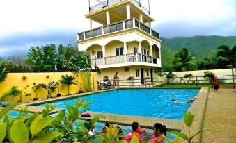 Pundaquit Luxury Resort