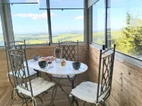 Superb 52m2 apartment not overlooked with 25m2 loggia. Hôtels à proximité de : Lac des Hermines