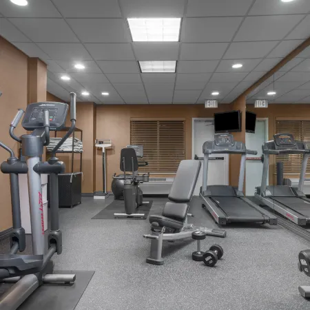 Holiday Inn Express & Suites AMES by IHG