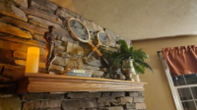 Spacious Resort Home on 10th Fairway - 6 Bedrooms, 3 Baths. GOLF, SKI, SPA