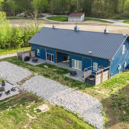 New Barndo/Private Access Red River/Kayak/Fishing