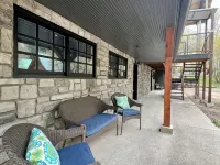 Enjoy this Private & Centrally Located 2 bed/2 bath Loft Hotels in Ouray