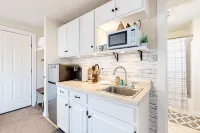 Well-appointed studio right downtown - less than a mile to Okemo Mountain فنادق في Ludlow