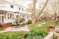 The Edenton Collection | Granville Queen Inn • Rm. 11