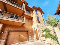 Slopeside WiFi Chalet - Ski-in Ski-out, Luxe Retreat Hotels in der Nähe von Summit Community Gardens