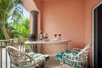 Western Balcony with Dazzling Sunsets - Cozy Island Haven Hotel a Marco Island