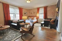 Historic Suite with Modern Amenities and Free Parking - Charming Oasis