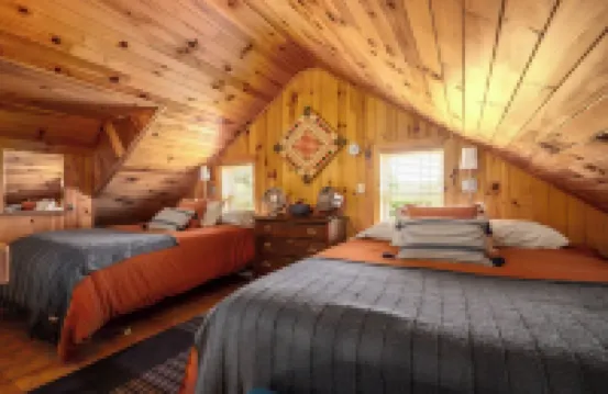 Pet Friendly NC Cabin with Beautiful Views and Hot Tub near West Jefferson.