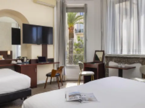 โรงแรมเบสท์ เวสเทิร์น พลัส ไบรซ์ การ์เดน โรงแรมในนีซ