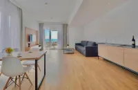 Two Bedroom Apartment with Sea View Jake