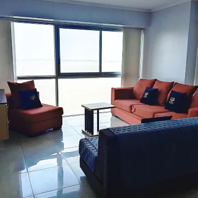 Luxury Suites Riverfront GYE Hotels near Santa Ana Park