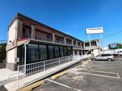 Rest Inn - Elizabeth - Pet Friendly