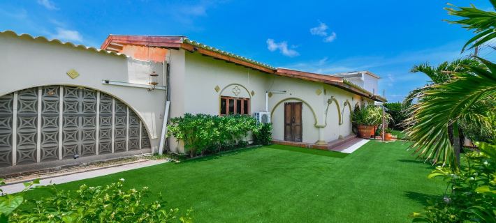House of Mosaic Villa Aruba Hotels in Oranjestad