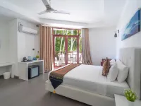 Silver Oasis Maldives Hotels in Huraa
