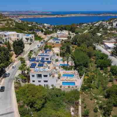 B Holiday Villas Mellieha Hotel Exterior