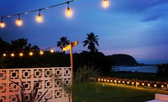 Shirahama Beach Garden