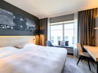 Radisson Hotel Antwerp Berchem Hotels near Cogels-Osylei