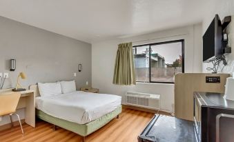 Motel 6 Ogden, UT- Downtown