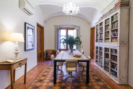 Bypillow Cluc Begur Отели в г. Багур