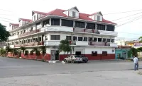 提卡爾花之家飯店