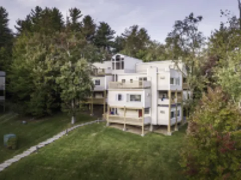 Sun & Ski Inn and Suites