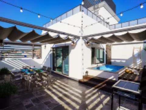 Hotel Pico Hotels in Tongyeong-si