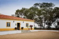 Monte da Corte Ligeira Hotel a Quintos