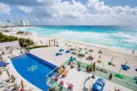 Ocean Dream Cancun โดย GuruHotel - สระว่ายน้ำแบบอินฟินิตี้