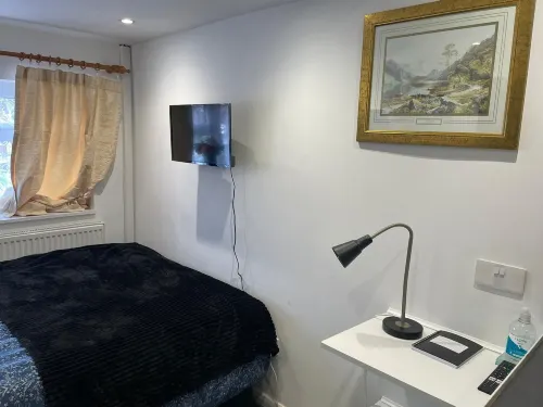 Onsite Cosy Practical Studio - in a Quite Area