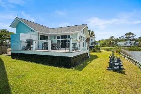3 Bedroom House with Ocean and Fairway Views