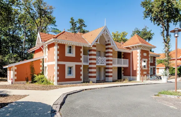 杜梅多克沙丘皮埃爾假日公寓