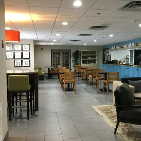 Country Inn & Suites by Radisson, Charlotte University Place, NC