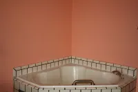 Executive Inn and Suites Wichita Falls - Hot Tub
