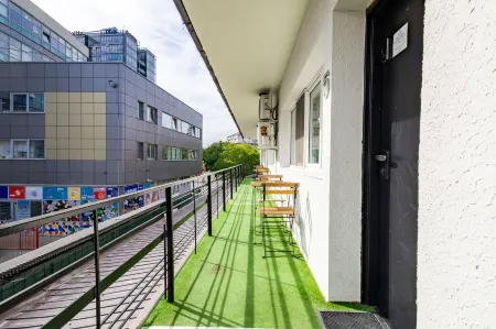 Downtown Victoria Studios by CityBookings Отели рядом с достопримечательностью «Триумфальная арка»