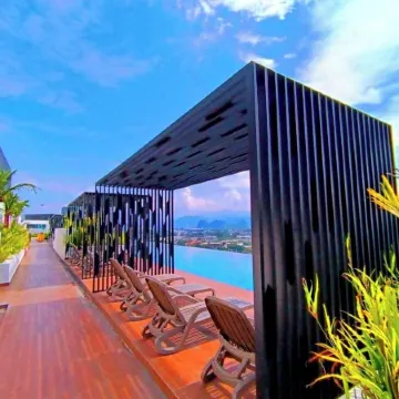 The Horizon Ipoh Dual L12 by Grab A Stay