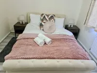 London - Sleeps 4 - Parking - Garden - Petfriendly