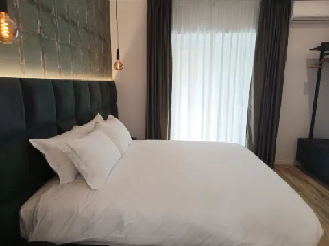 Romi Suite Hotels near Catacombe di Priscilla