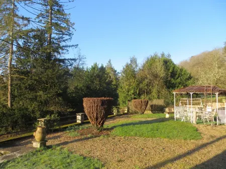 Maison de Charme a la Campagne au Centre des Châteaux de la Loire Отели в г. Валансис