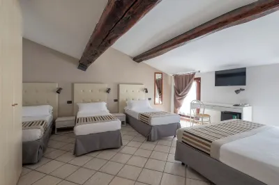 Antico Residence Hotels near Punto Oro - Compro Oro Mantova