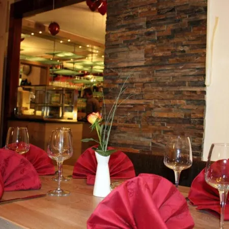 Rosengarten Отели в г. Кель